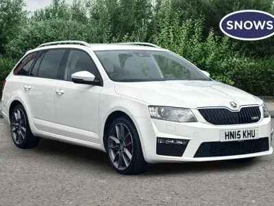 Używany Skoda Octavia vRS 184 KM (135 kW) 2015 Biały Kombi