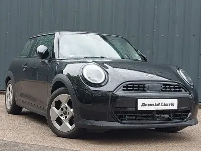 Used Mini Cooper Classic 156 HP (114 kW) 2024 Black Hatchback