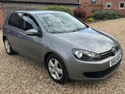 Begagnad VW Golf VII Match 105 HK (77 kW) 2012 Grå Halvkombi