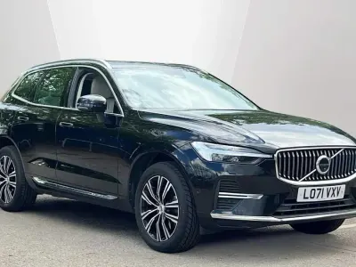 Second-hand Volvo XC60 Inscription 194 CP (142 kW) 2022 Negru SUV