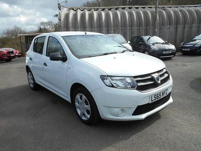 Begagnad Dacia Sandero Ambiance 2015 Vit Halvkombi