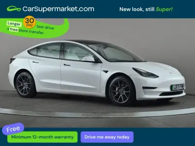 Begagnad Tesla Model 3 Long Range AWD 366 kW (498 HK) 2021 Vit Sedan