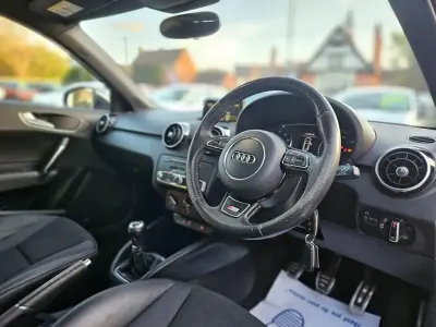 Usado Audi A1 Sportback S-Line 125 HP (91 kW) 2017 Preto Citadino