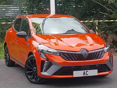 New Renault Clio Iconic Esprit Alpine 143 HP (105 kW) 2026 Special metallic  valencia orange Hatchback
