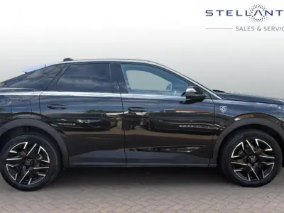 Second-hand Peugeot 3008 GT 134 CP (98 kW) 2024 Negru SUV