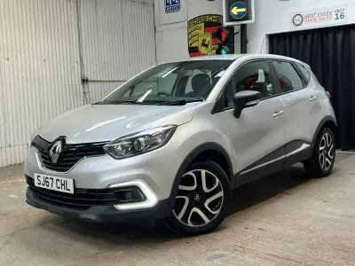 Gebraucht Renault Captur Dynamique 90 PS (66 kW) 2017 Silber SUV