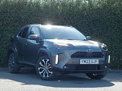 Used Toyota Yaris Hybrid Design 116 HP (85 kW) 2023 Grey Estate