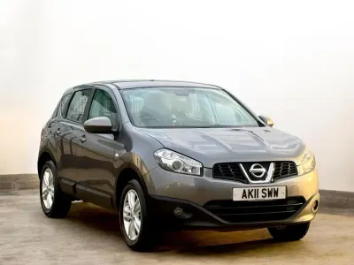 Begagnad Nissan Qashqai Acenta 141 HK (103 kW) 2011 Grå SUV