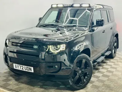 Usado Land Rover Defender HSE Dynamic 2022 Preto Carrinha