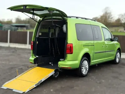 Used VW Caddy Maxi S 2020 Green MPV