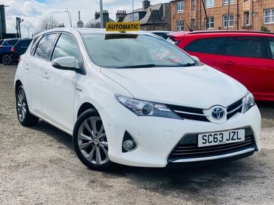 used Toyota Auris Hybrid 