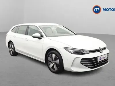 Used VW Passat Life 204 HP (150 kW) 2025 White Estate