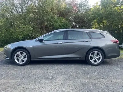 Second-hand Vauxhall Insignia 136 CP (100 kW) 2019 Gri Break