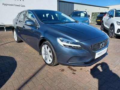 Used Volvo V40 Inscription 152 HP (111 kW) 2019 Blue Hatchback