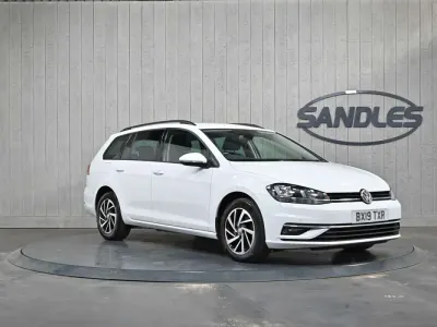 Used VW Golf VII Match 116 HP (85 kW) 2019 White Estate