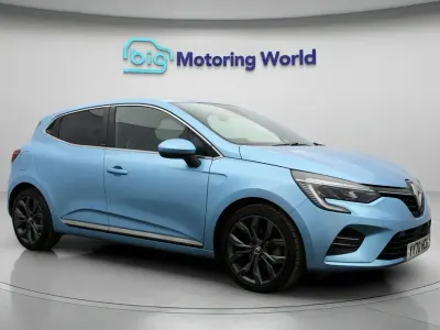 Used Renault Clio Version S 140 HP (102 kW) 2020 Blue Hatchback