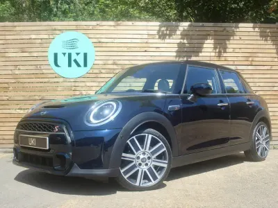 Used Mini Cooper S Exclusive 2022 Black Hatchback