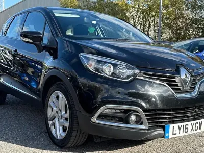 Usado Renault Captur Dynamique 90 HP (66 kW) 2016 SUV