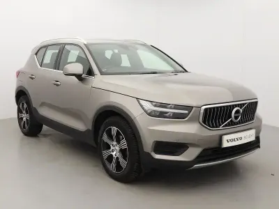 Usado Volvo XC40 Inscription 161 CV (118 kW) 2021 Gris SUV