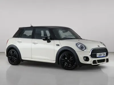 Used Mini Cooper Hatch 136 HP (100 kW) 2020 White Hatchback