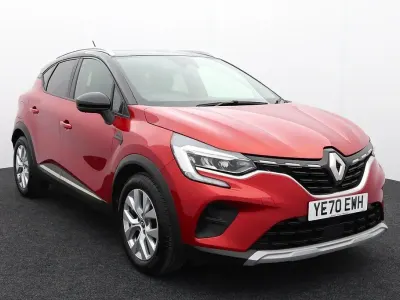 Used Renault Captur Iconic 98 HP (72 kW) 2020 Red SUV