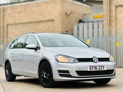 Gebraucht VW Golf VII S 110 PS (80 kW) 2016 Silber Kombi