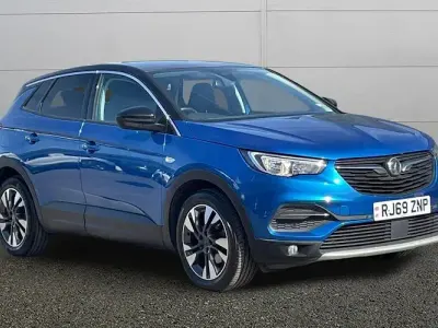 Usado Vauxhall Grandland X SRi 131 HP (96 kW) 2020 Azul SUV