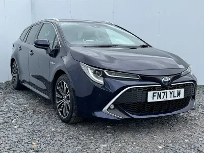 Begagnad Toyota Corolla 122 HK (89 kW) 2021 Blå Kombi
