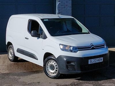 Used Citroën Berlingo 100 HP (73 kW) 2023 White MPV