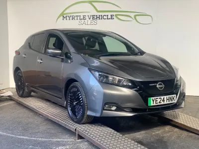 Gebraucht Nissan Leaf N-Connecta 110 kW (150 PS) 2024 Grau Kleinwagen