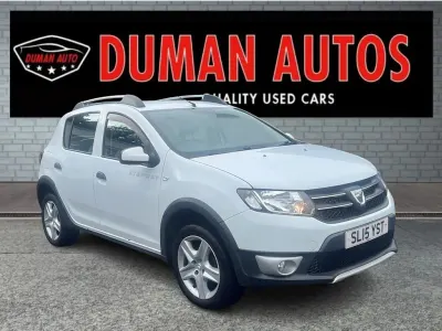 Used Dacia Sandero Lauréate 90 HP (66 kW) 2015 White Hatchback