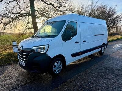 White Used 2023 Renault Master Business Van | £16,990 (Fair price)