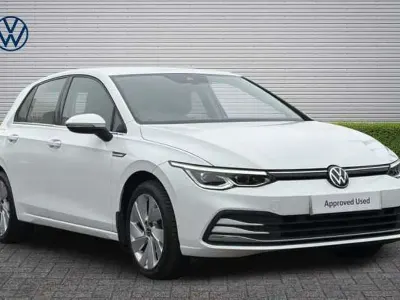 Used VW Golf VII Style 150 HP (110 kW) 2020 White Hatchback