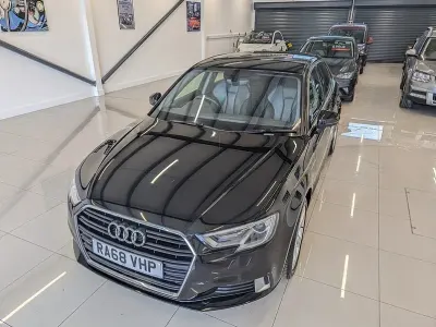 Usado Audi A3 Sport 150 HP (110 kW) 2019 Preto Sedan