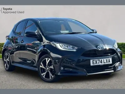 Used Toyota Yaris Design 113 HP (83 kW) 2024 Black Hatchback
