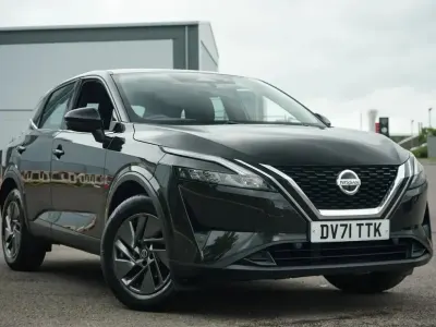 Usado Nissan Qashqai Acenta Premium 155 CV (114 kW) 2021 Negro SUV