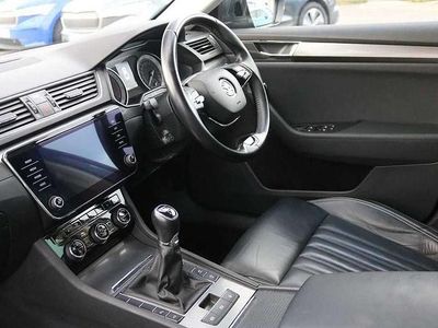 Used Skoda Superb SE L 150 HP (110 kW) 2020 Quartz grey metallic Hatchback