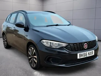 Käytetty Fiat Tipo Easy 95 HP (69 kW) 2016 Musta Farmari