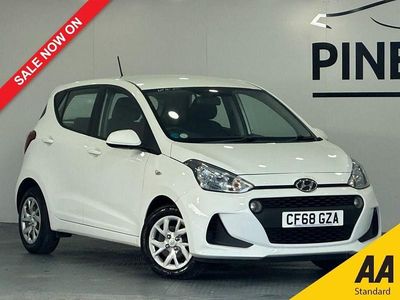 Used Hyundai i10 SE 67 HP (49 kW) 2019 White Hatchback
