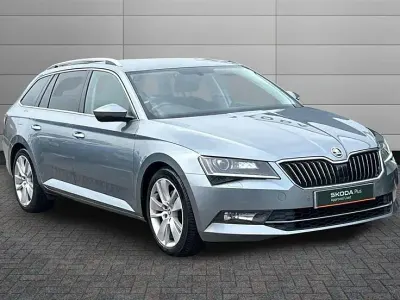 Used Skoda Superb SE L Executive 150 HP (110 kW) 2018 Grey Estate