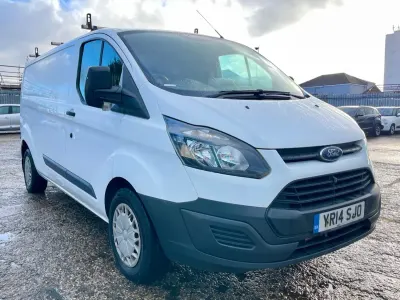 Usado Ford Transit Custom 100 HP (73 kW) 2014 Branco Van