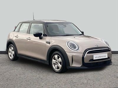 Usado Mini Cooper Classic 134 HP (98 kW) 2023 Cinzento Citadino