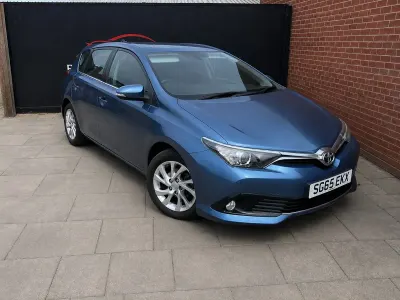 Used Toyota Auris