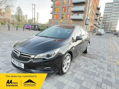 Used Vauxhall Astra SRi 150 HP (110 kW) 2017 Black Estate