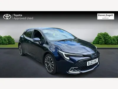 Second-hand Toyota Corolla Design 2023 Albastru Hatchback