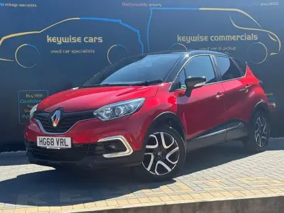 Used Renault Captur Iconic 90 HP (66 kW) 2019 Red/black SUV