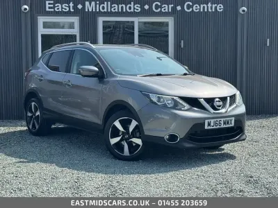 Used Nissan Qashqai N-Connecta 115 HP (84 kW) 2016 Grey SUV