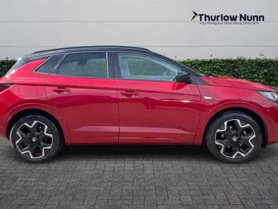 Used Vauxhall Grandland X Ultimate 131 HP (96 kW) 2023 Red SUV