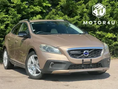 Used Volvo V40 254 HP (186 kW) 2013 Brown Hatchback