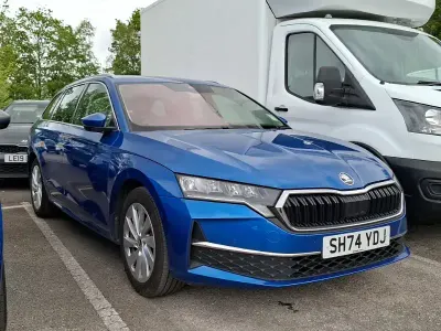 Begagnad Skoda Octavia SE L 150 HK (110 kW) 2024 Blå Kombi